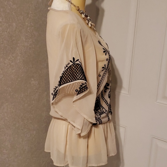 Flying Tomato blouse - Picture 6 of 6